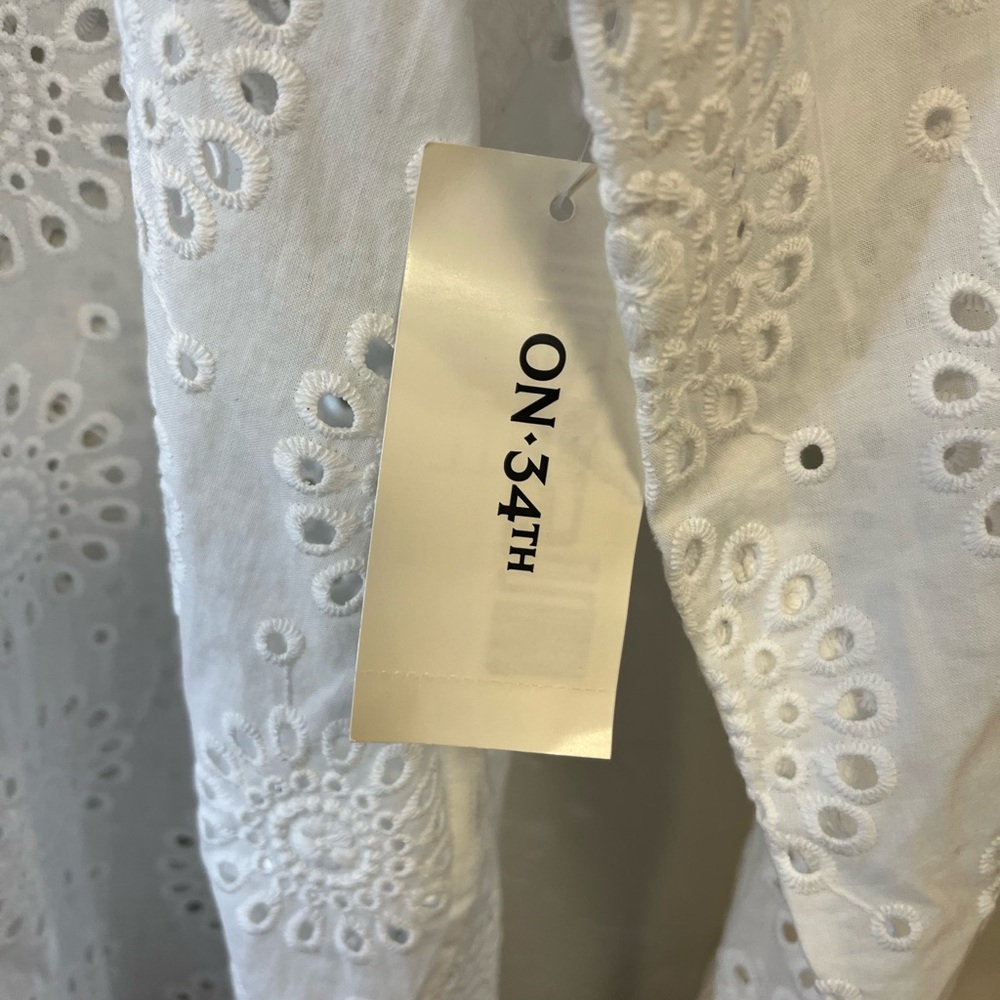 NWT ON 34th Bright White Eyelet Women's Casual Shirt Small - Picture 6 of 10